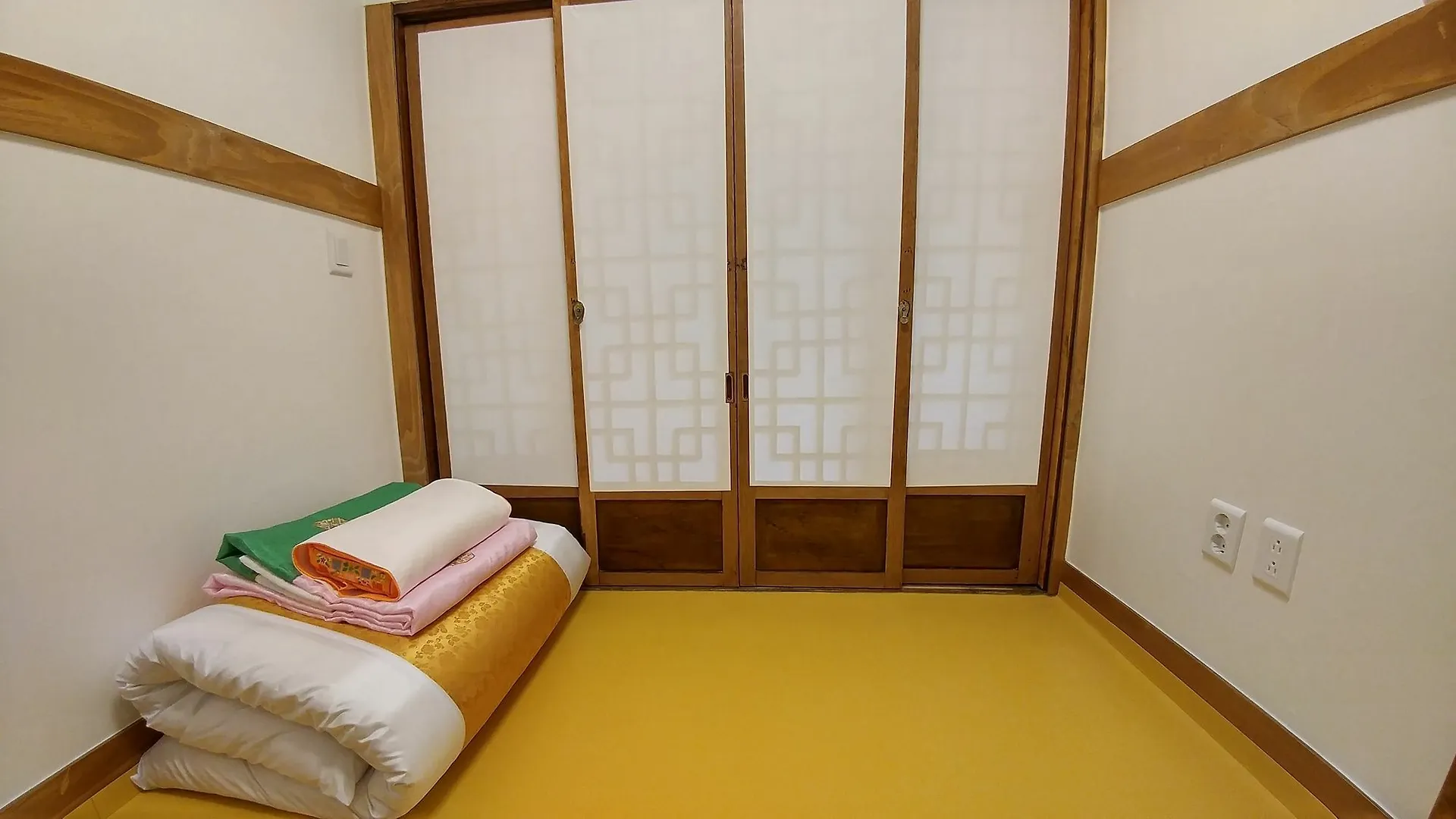 Hotel So Hyeon Dang Hanok Guesthouse Seoul